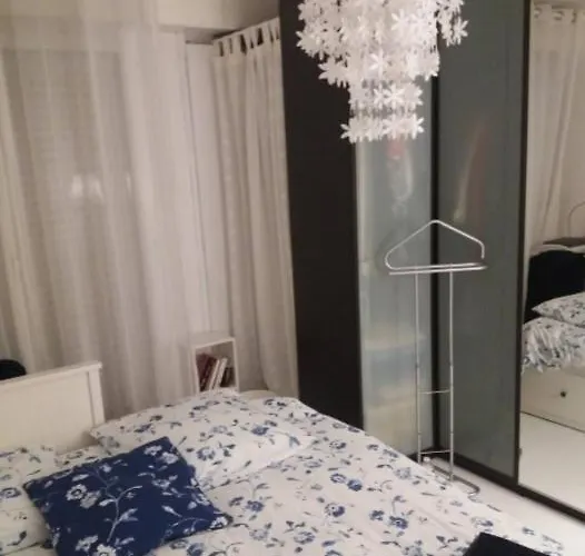 Chez L'habitante Avec Salle De Bain Et Cuisine Communes - Presence D'un * Bordeaux